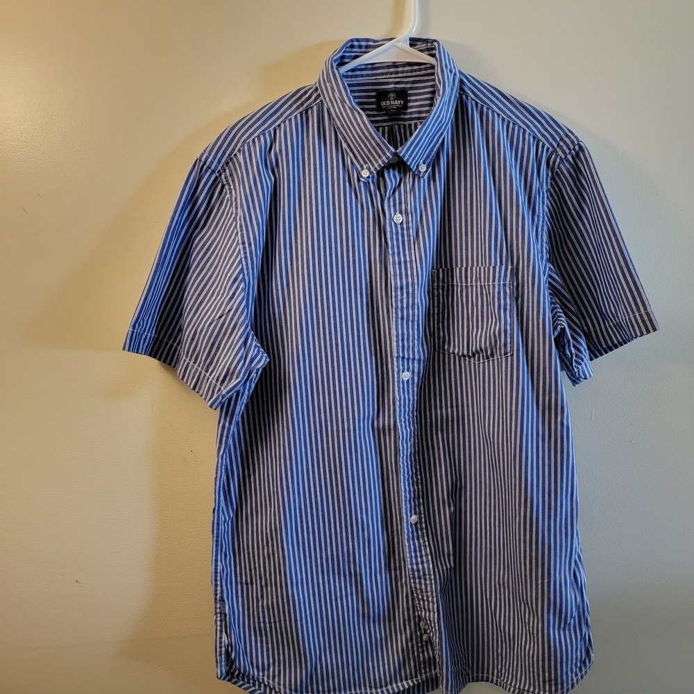 Old Navy Button Down Short Sleeve Shirt